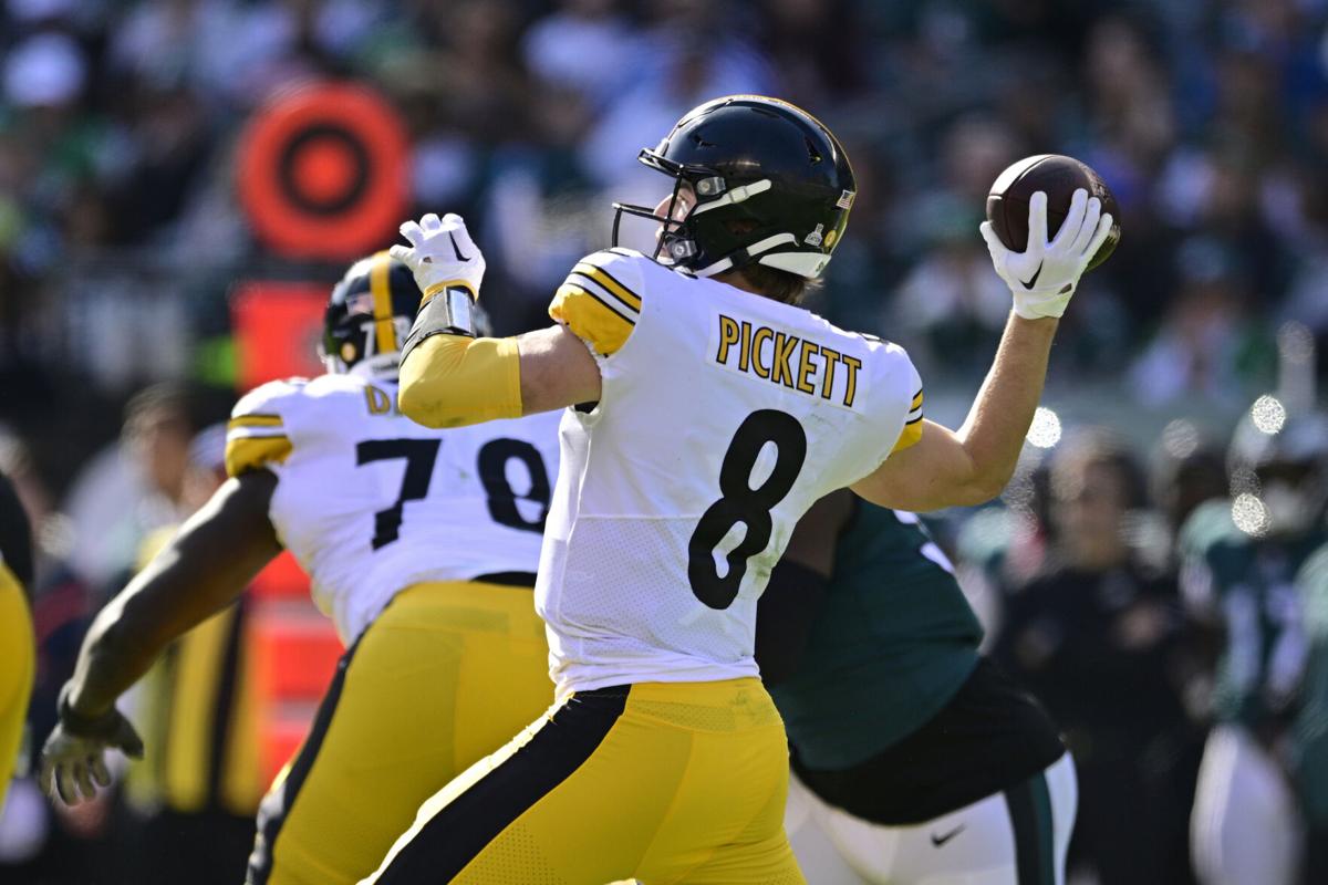 Steelers' Pickett began his rookie season avoiding spotlight