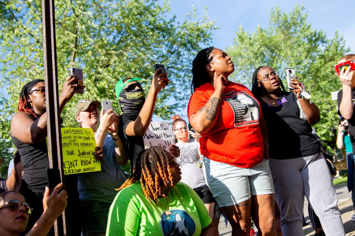 TonysPizzaProtest-TM-16.jpg