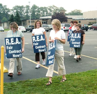 REA teachers strike