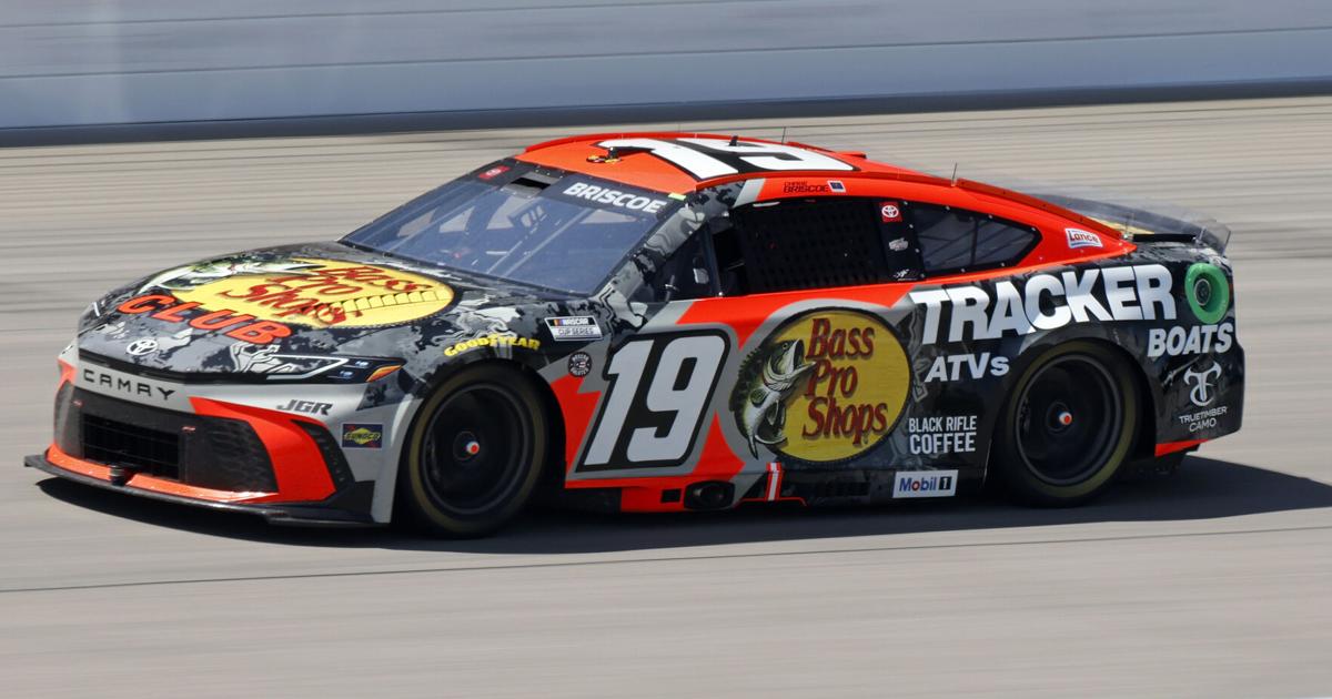 Briscoe wins third straight pole and NASCAR-high 4th pole at Michigan International Speedway