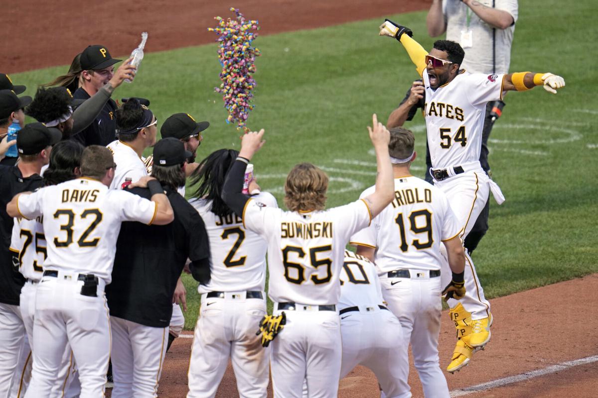 Connor Joe homers against former team as Pirates beat San