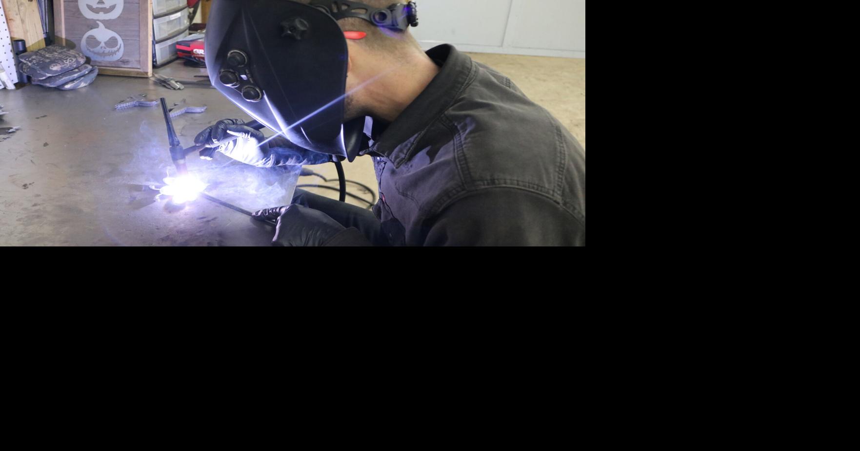 Hartford resident has the metal to create works of art