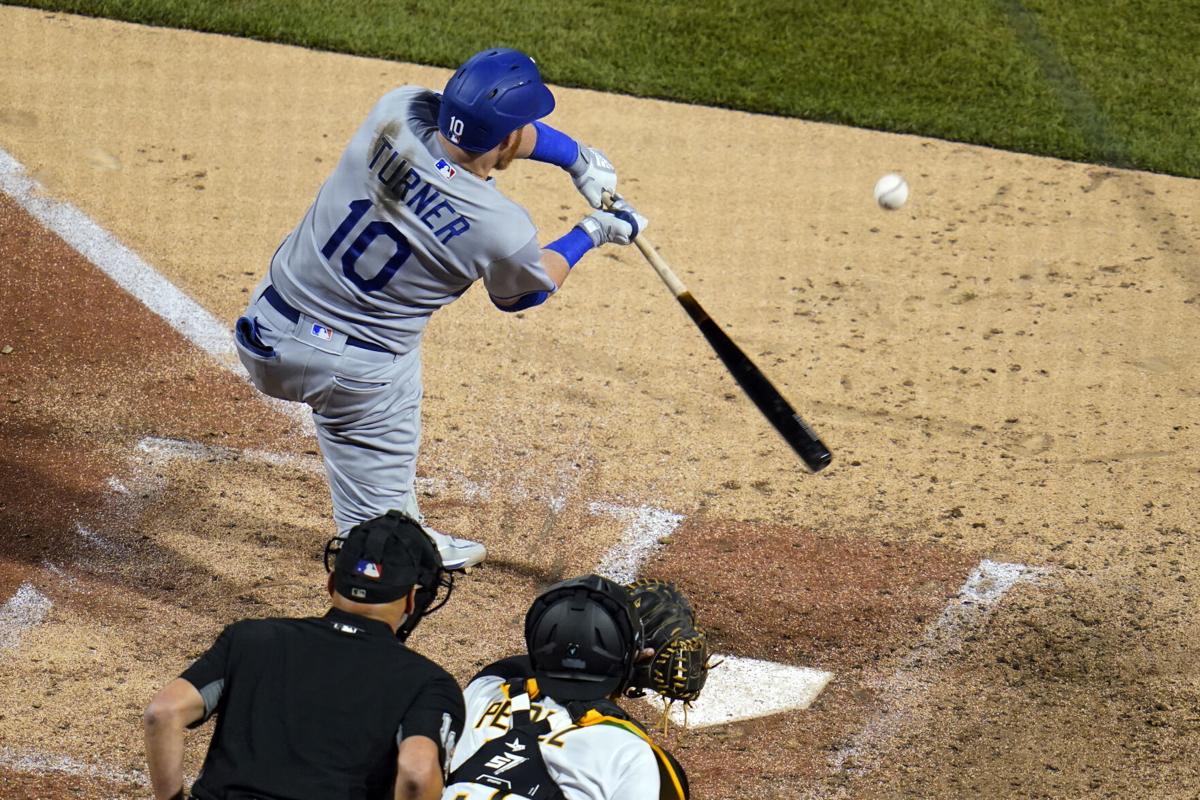 Justin Turner hits 3 of Dodgers' 8 doubles in 11-1 rout of Bucs