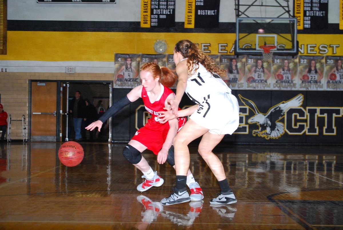Roundup Kc Rallies In 4th Quarter To Beat St Vincent St Mary