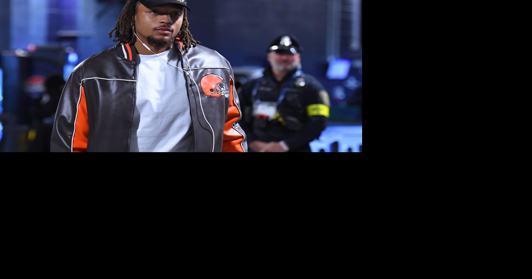 Police: Browns safety Hickman jumped by 4 men in a New York hotel lobby