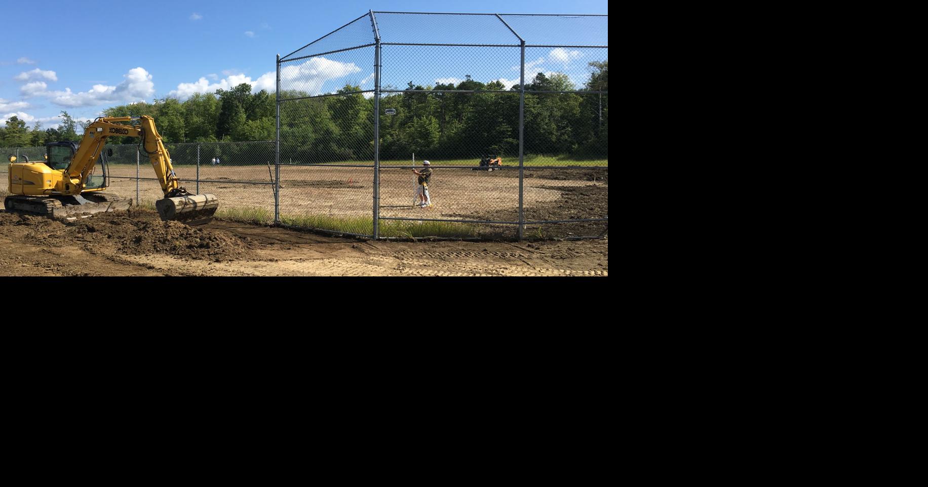 Volunteers step up to upgrade baseball field | News | sharonherald.com