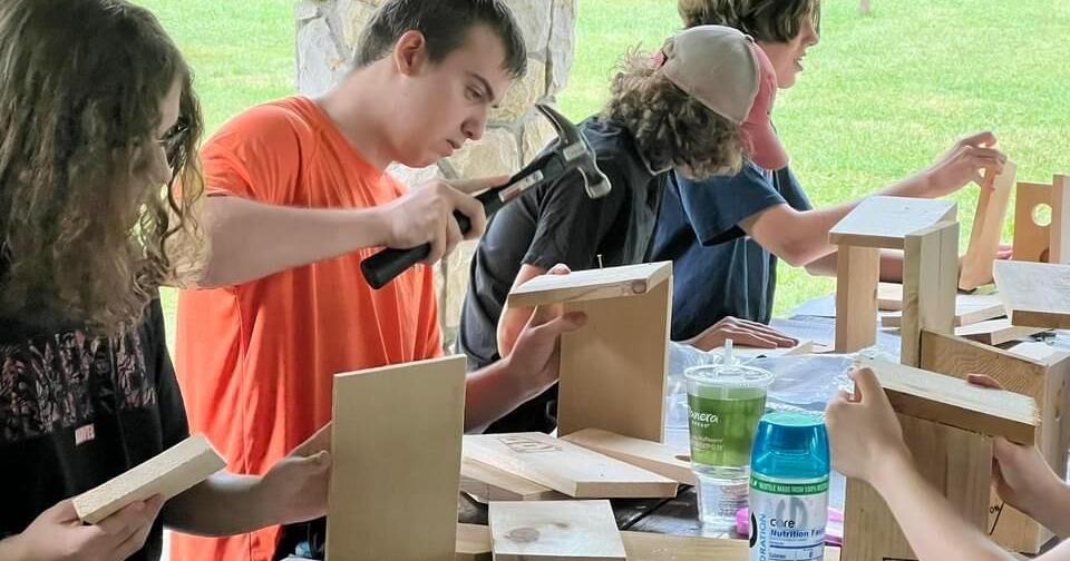 Students enjoy outdoors through STEAM activities - Vimarsana News