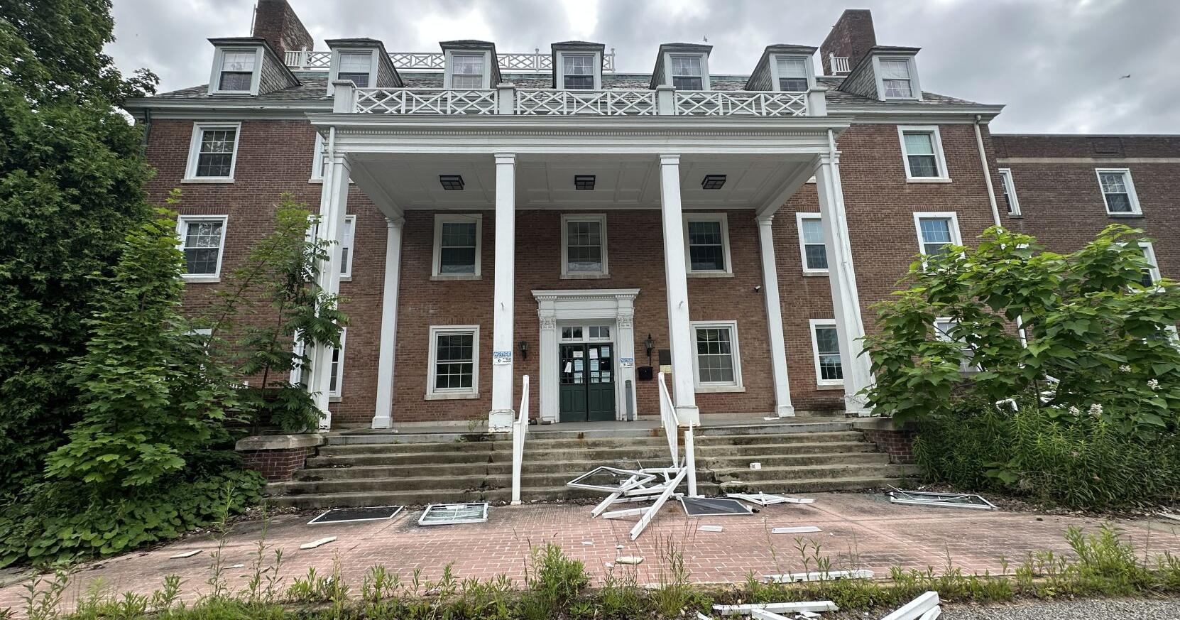 City hasn't forgotten about the former Shenango Inn, officials say - Vimarsana News