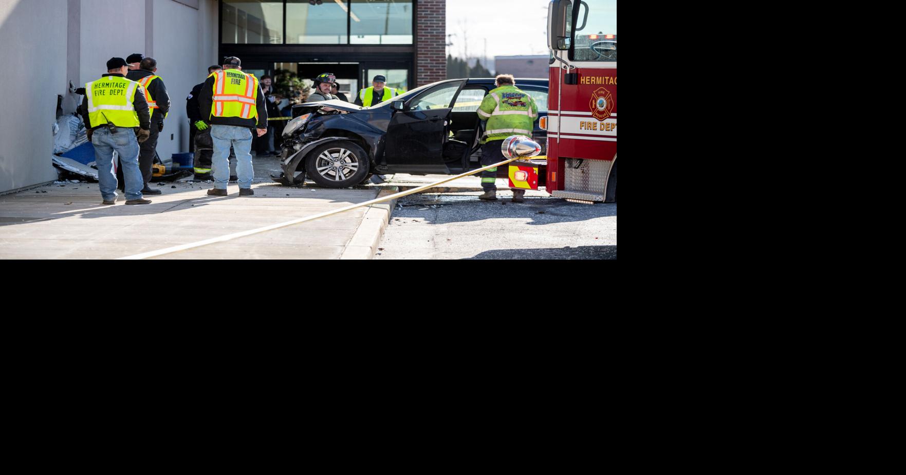 Three-vehicle crash damages Hobby Lobby