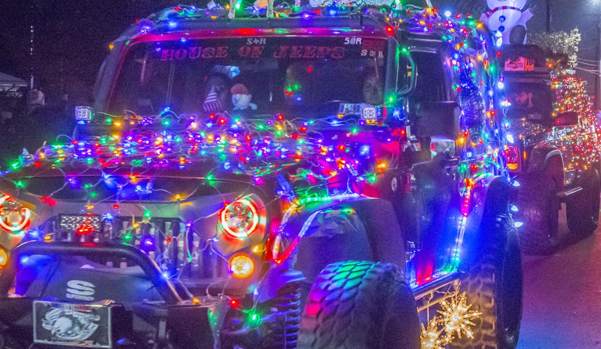 Spectators pack the street to watch Hermitage light up the night