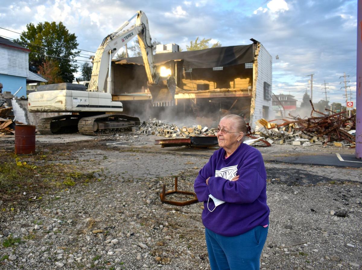 The closing of Tony's Auto Parts results in 85-year-old seeking job