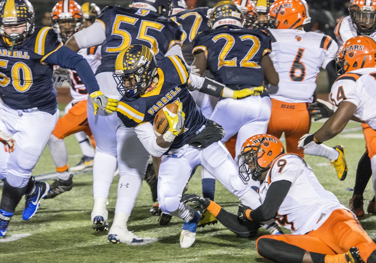 Farrell Suffers 24 6 Loss To Clairton In 1a Western Region Finals