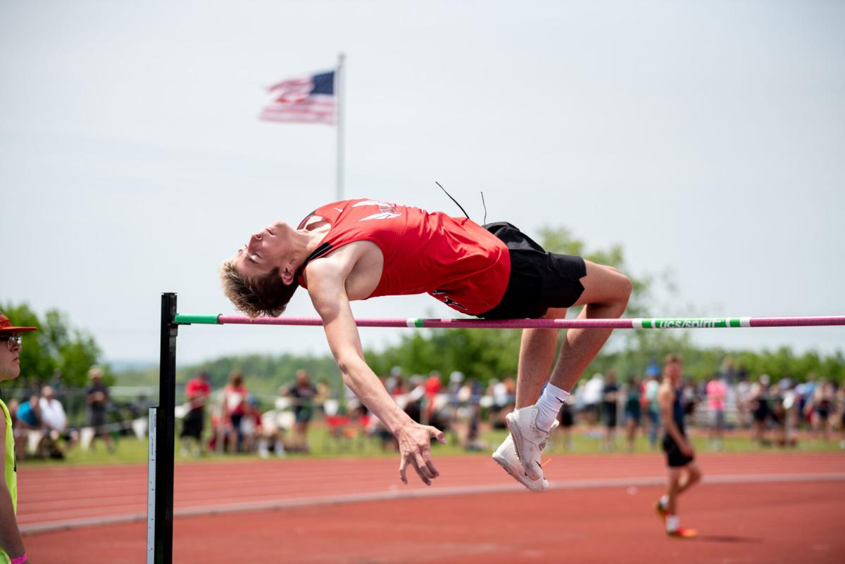 D10boyshighjump-TM-5.jpg
