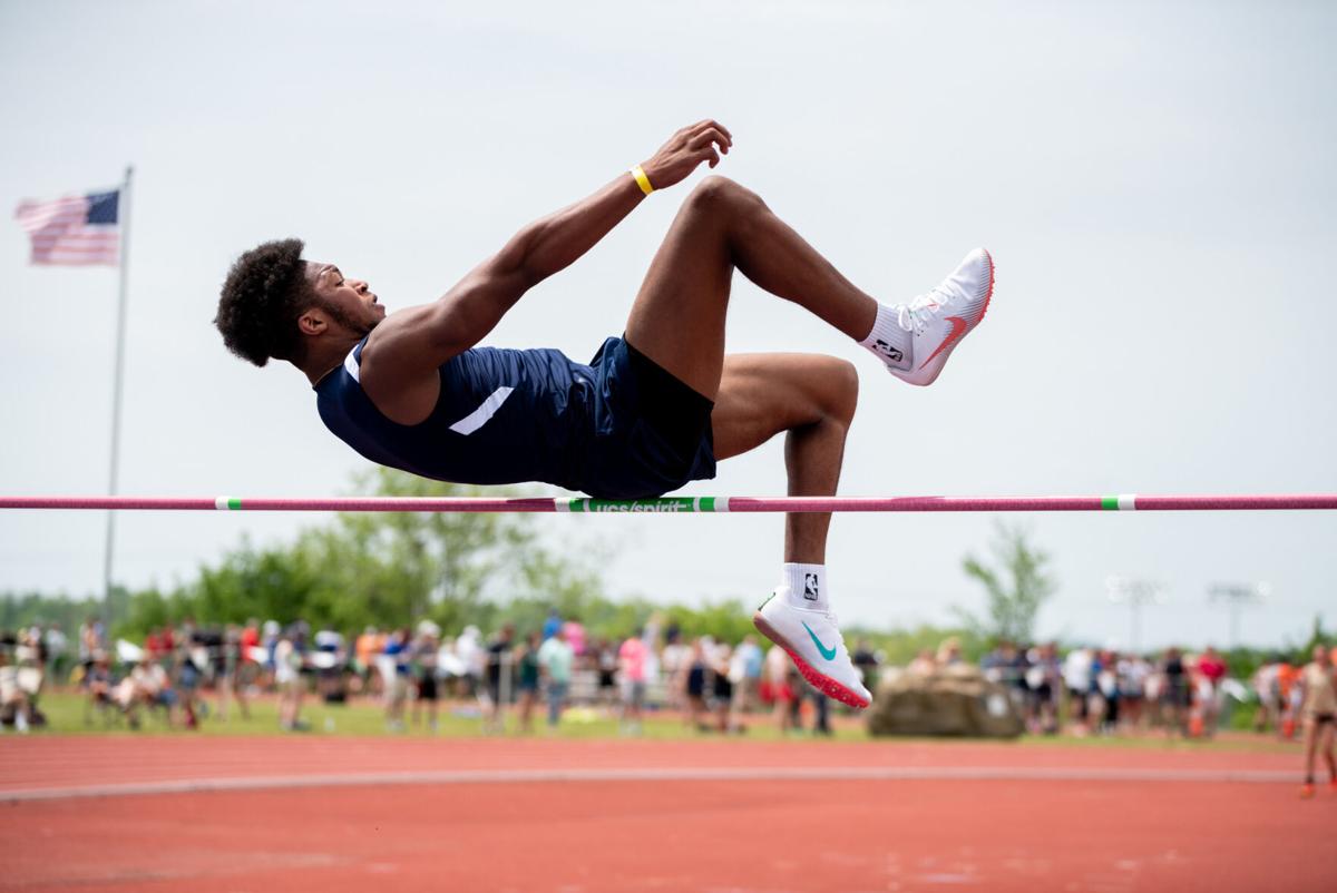 D10boyshighjump-TM-8.jpg