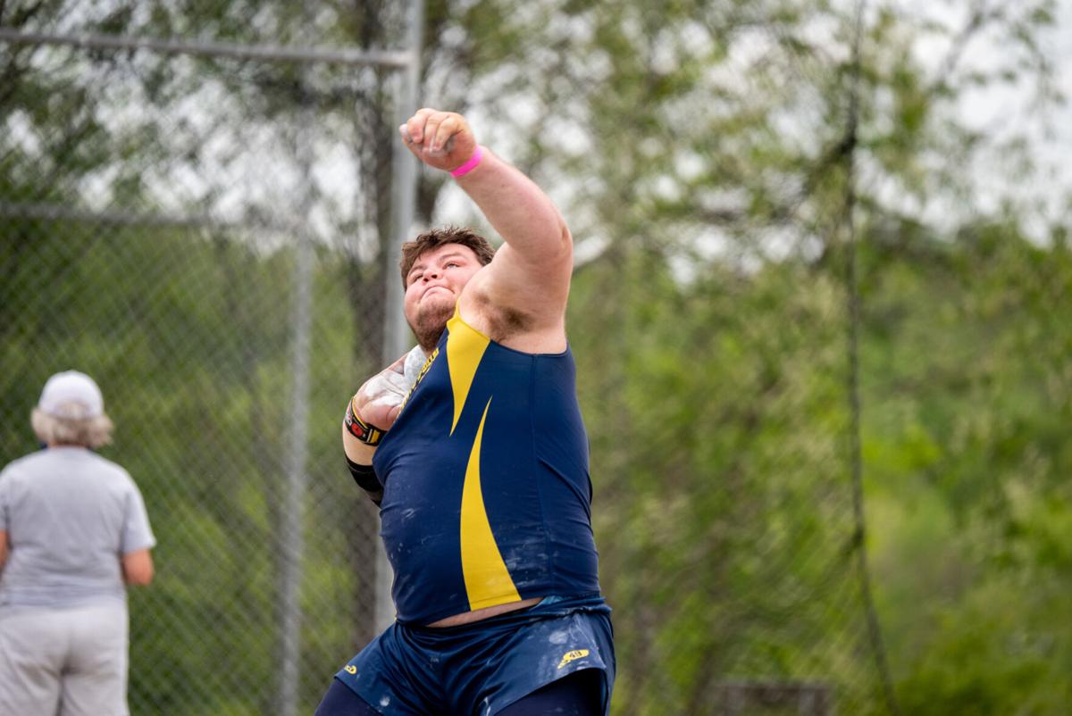 D10boysShotPut-TM-1.jpg