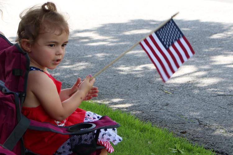 Newburg commemorates heroes with service, parade Local News