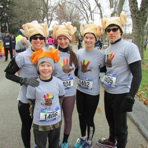 Gobble, gobble Turkey Trot runners support King’s Kettle Local News