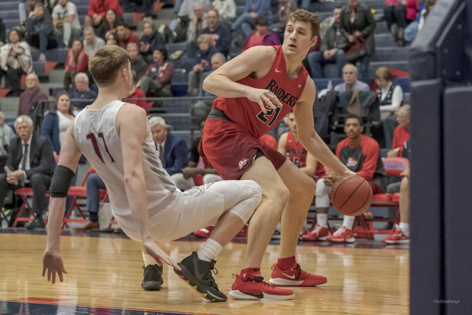 Su Men S Basketball Rebounds With Big Win Over No 3 Ranked Iup