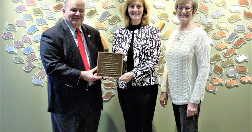 FreeMasons make generous donation to Coy Library | Community News ...