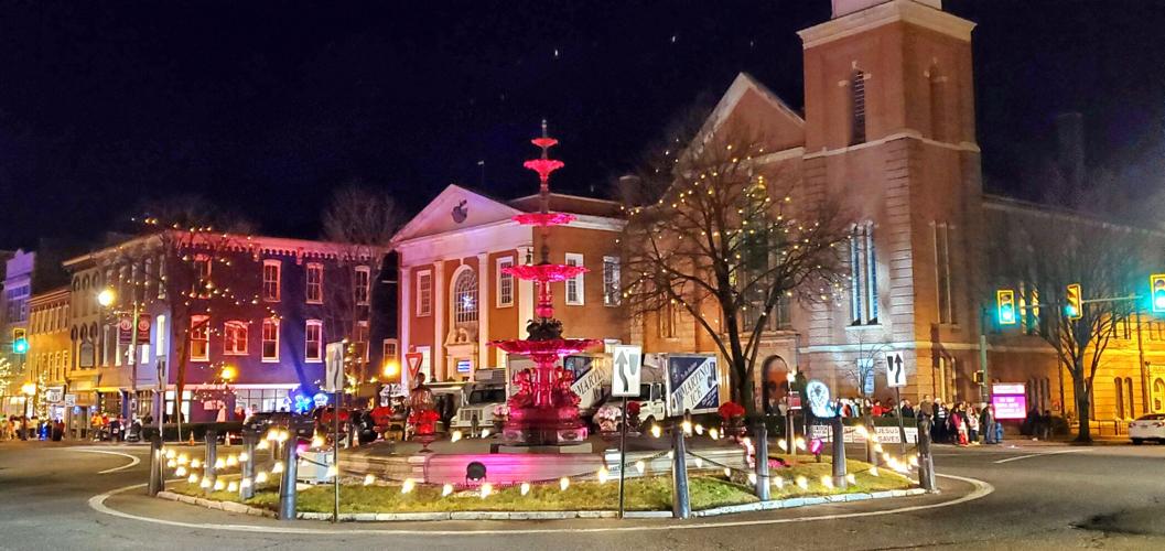 Chambersburg Ice Festival lights up Downtown Community