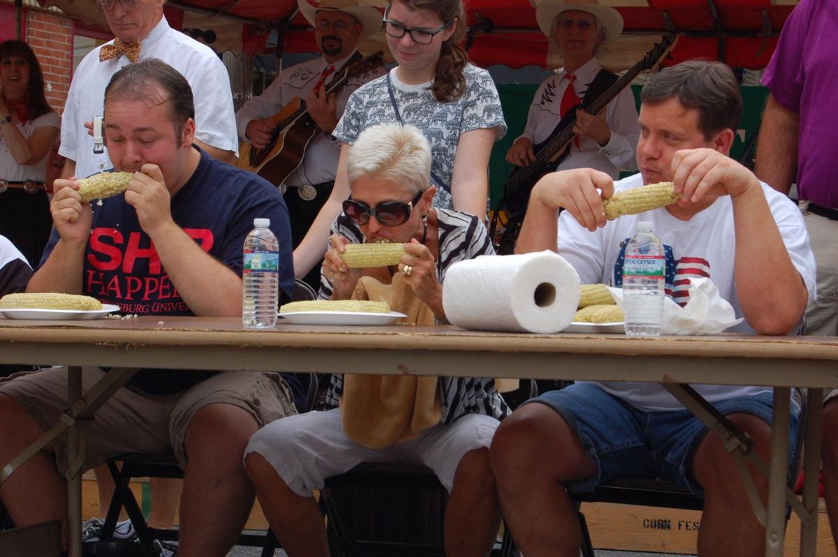 Kernels fly during annual corneating contest Local News
