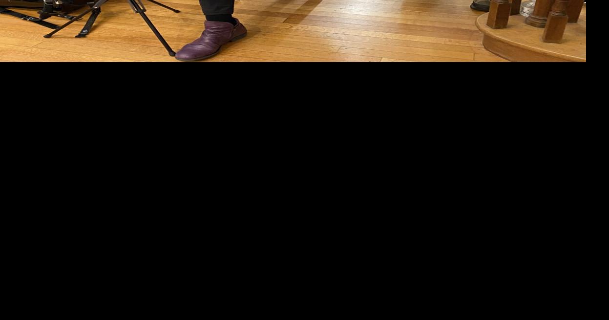 Library Corner-Beer & Wine Tasting proves to be a 'Tasty' Fundraiser