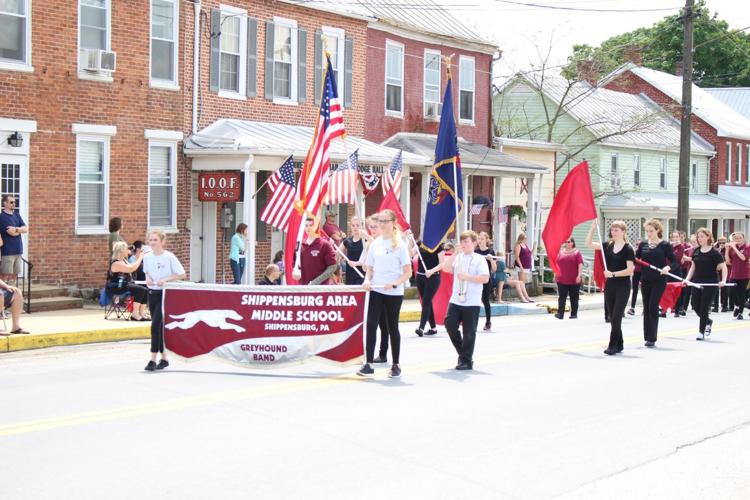 Newburg commemorates heroes with service, parade Local News