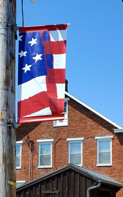 Newburg flags for heroes