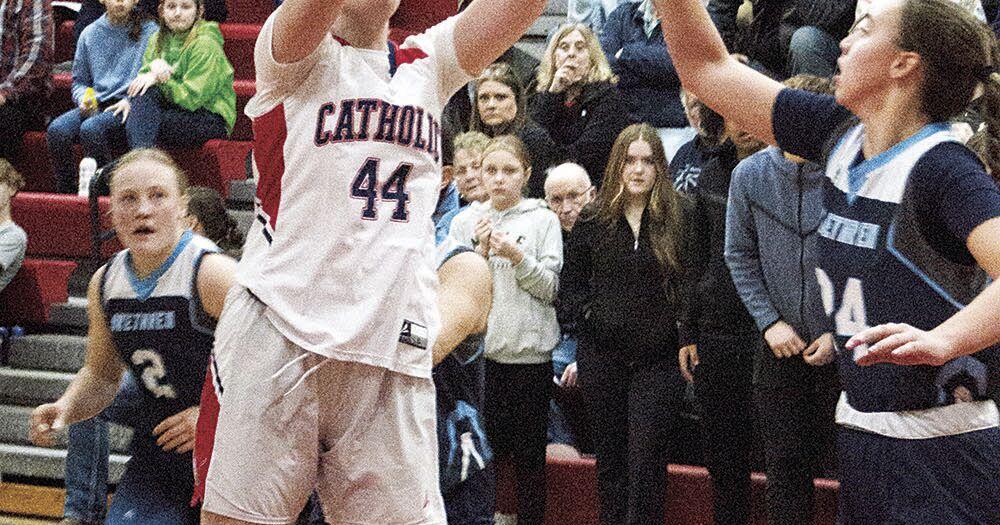 Manistee Catholic girls fall to Brethren in D4 district final - Vimarsana News