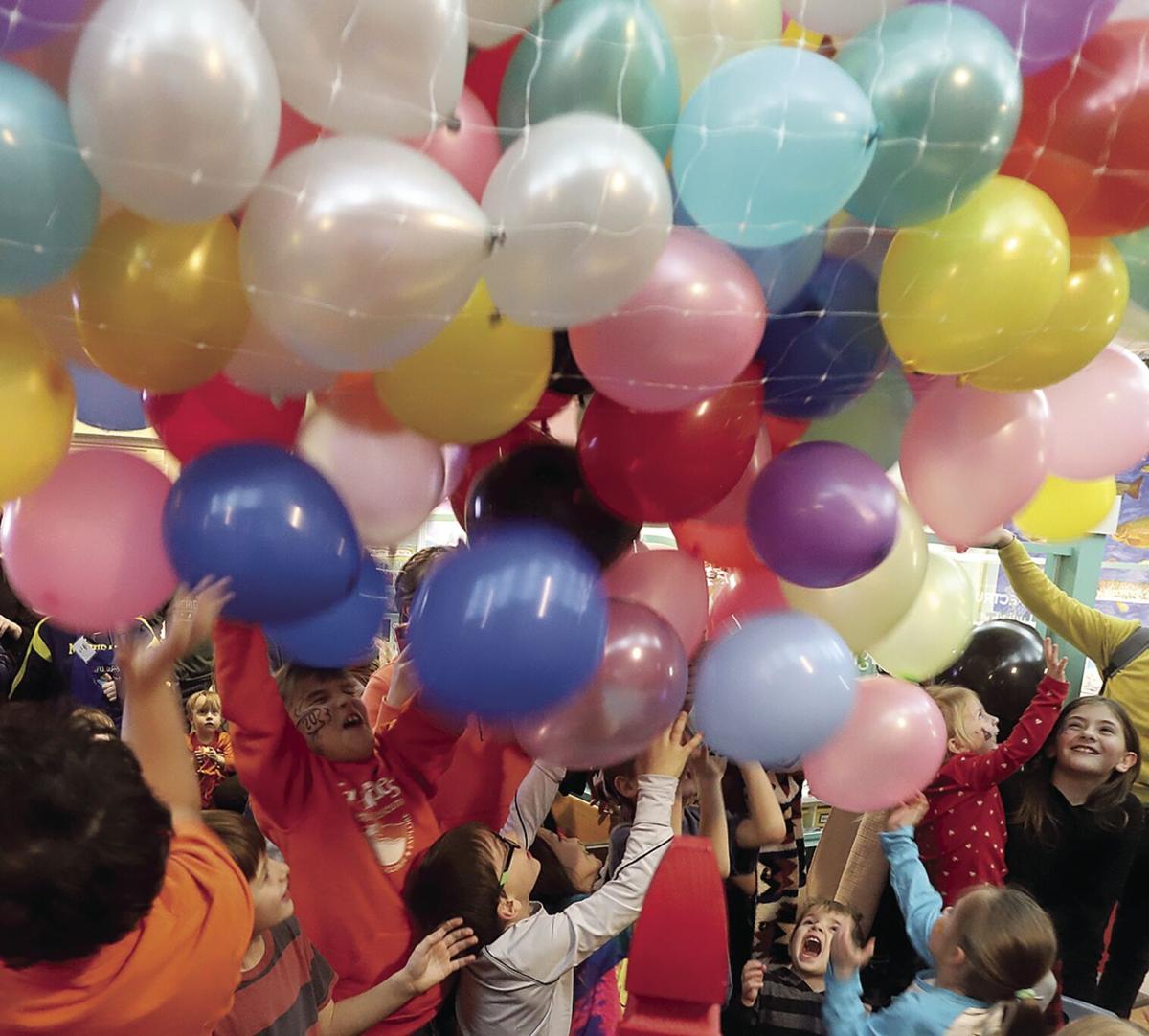 New Years Eve balloon drop successful at children's museum, News