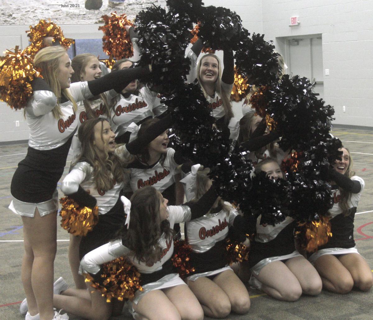 Sideline cheer returns to LHS Sports