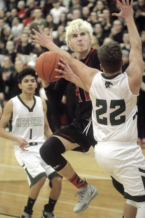 Mhsaa Div 3 Boys Basketball District At Hart Shorelinemedia Net