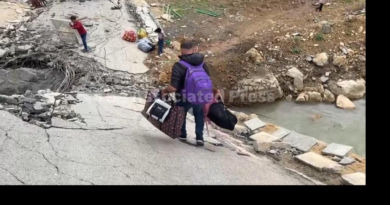 Lebanese army fills riverbeds and opens some roads in south to replace destroyed bridges