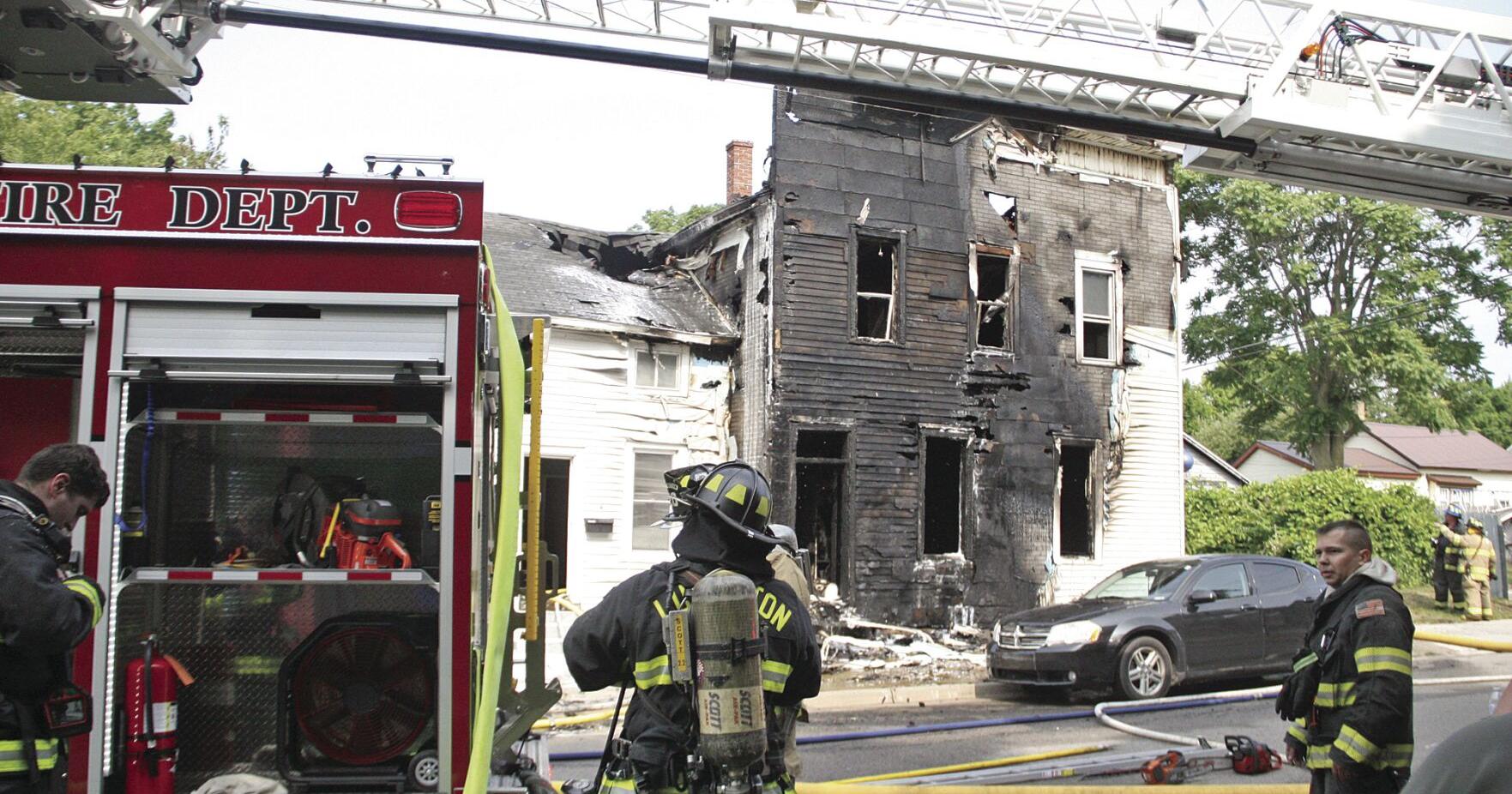 Ludington firefighters sent to hospital after fighting blaze on Madison Street - Vimarsana News