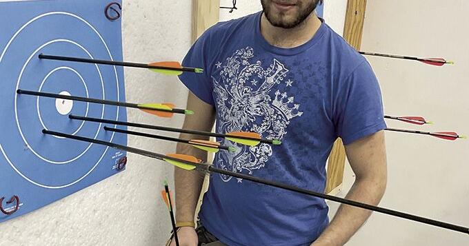 Muskegon Community College archery student achieves rare "Robin Hood bulls-eye" - Vimarsana News