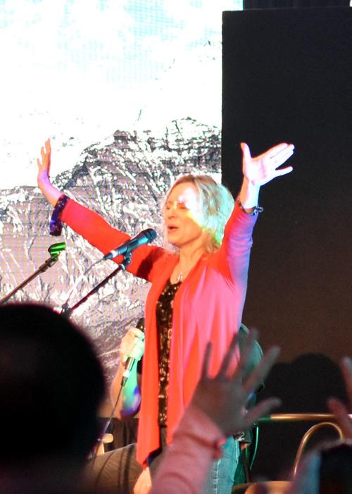 Summit prayer gathering at LACA