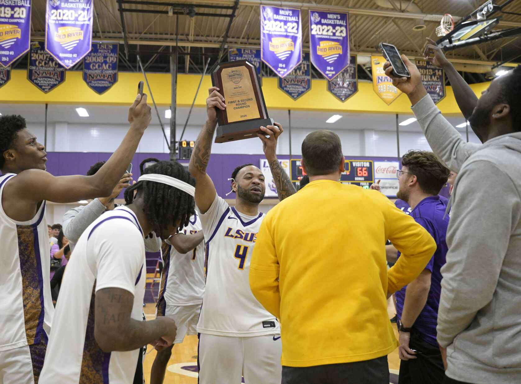 Photos: LSUS men’s basketball advance to NAIA Round of 16 | Sports ...