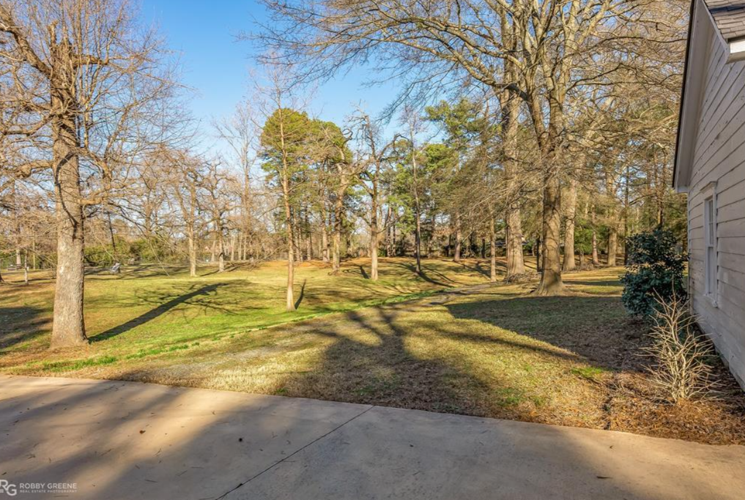 Real Estate 911 Ravendale Drive, Shreveport Business