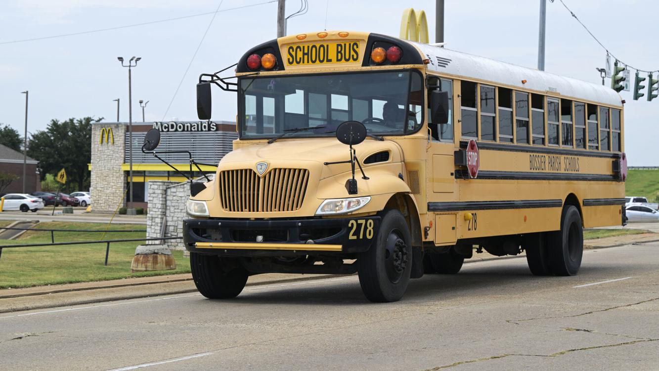 2-vehicle wreck involving Bossier Parish school bus kills 1 | News ...
