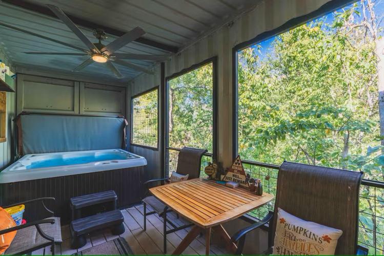 Look inside the most wish-listed Airbnb home in Texas. | Food ...