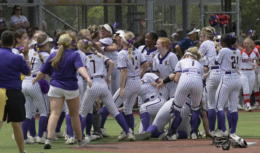 Freshman’s two homers, complete game help Lutcher softball stun North
