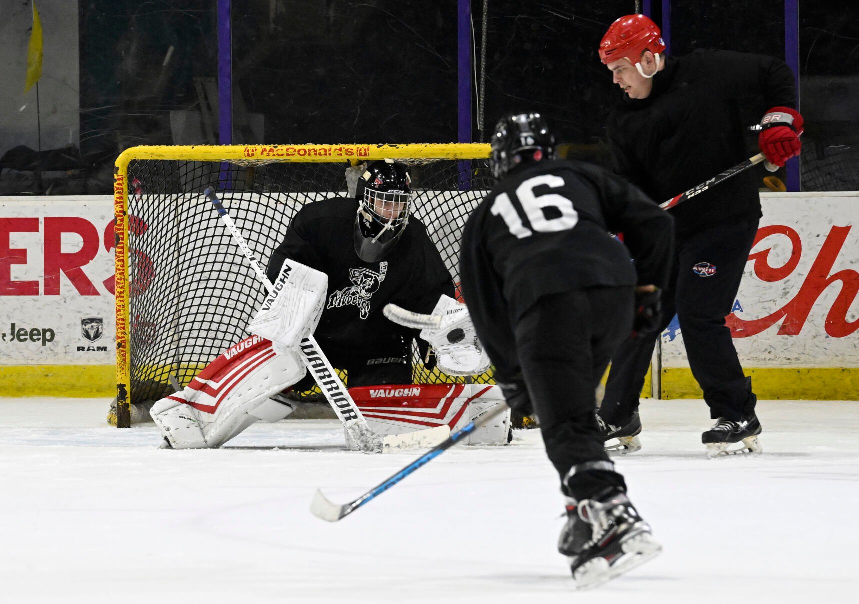 Shreveport high school hockey excels in Dallas as it grows