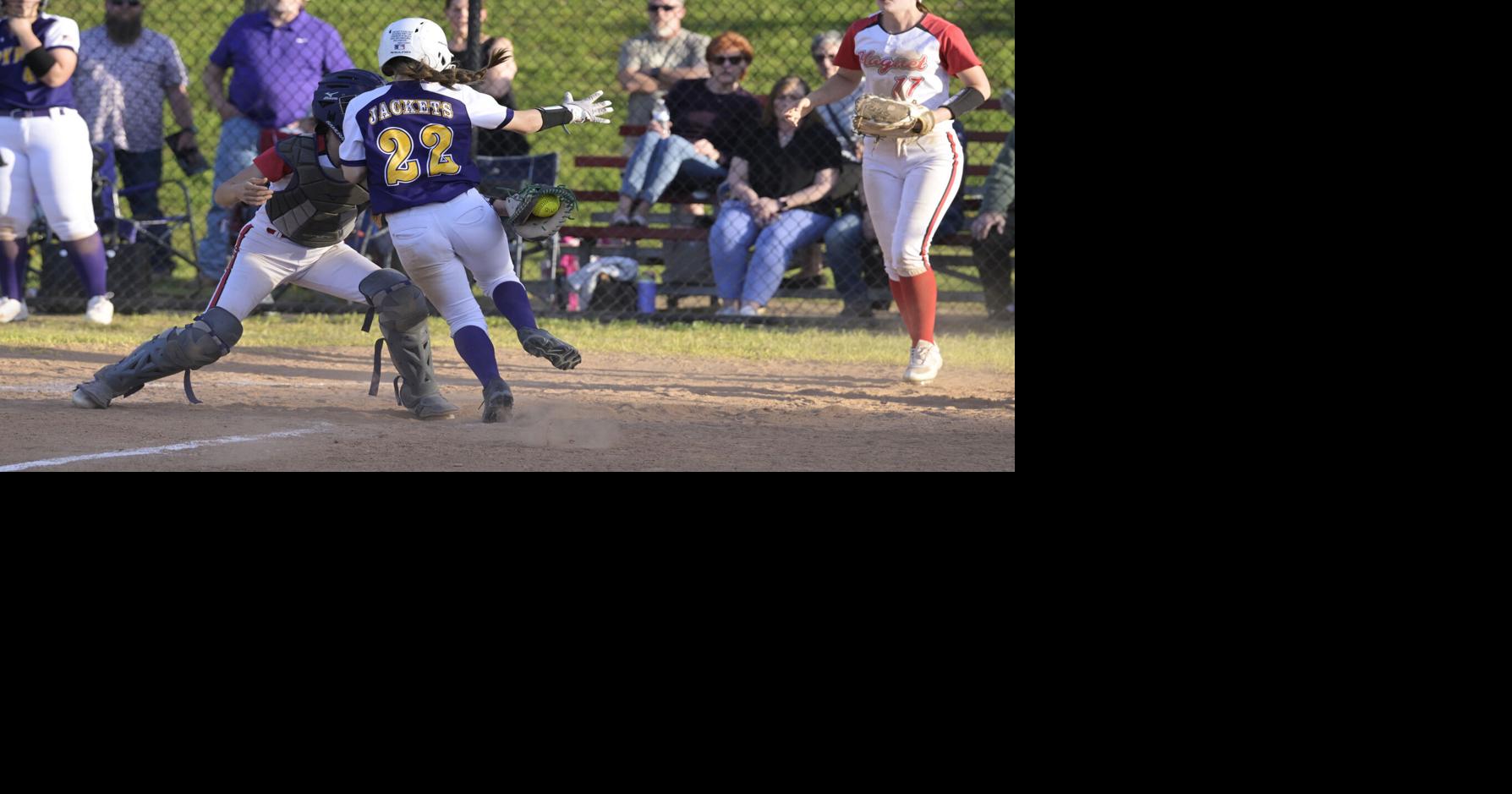 Photos Caddo defeats C.E. Byrd in