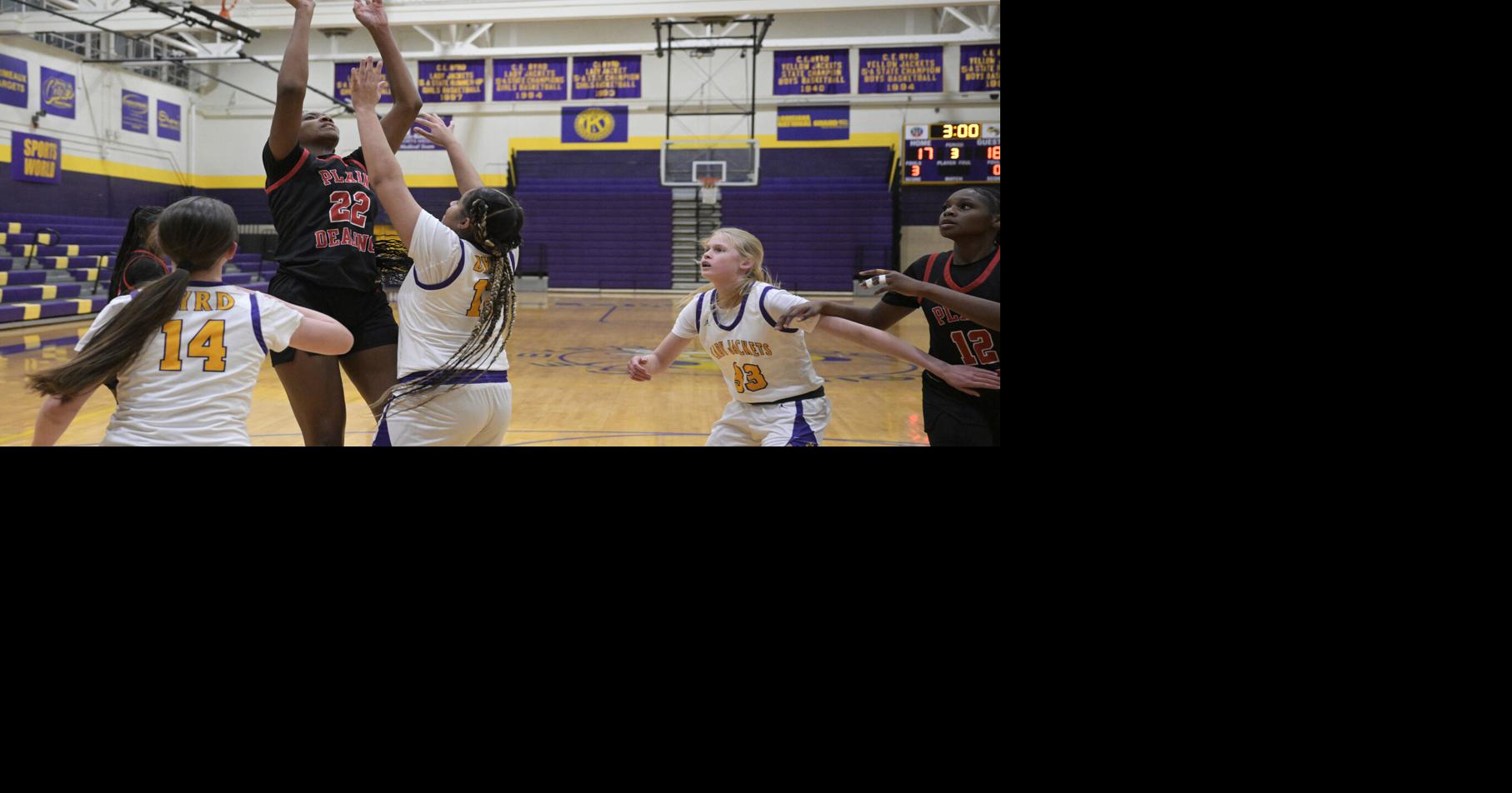 On a bus for 15 hours, play for 60 minutes? Local team set for longest playoff trip in Louisiana prep sports