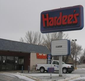 What time deals does hardee's close