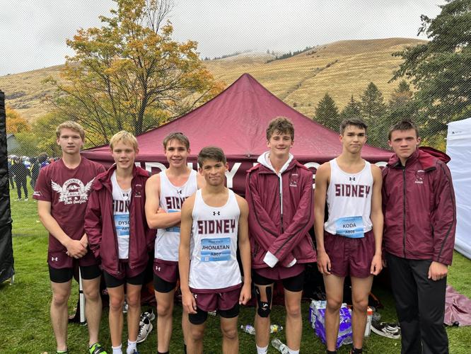 Boys Sidney cross country at State