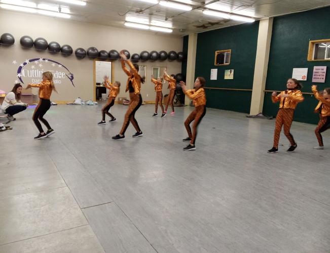 Cutting Edge dancers to ring in holiday season with recital Local