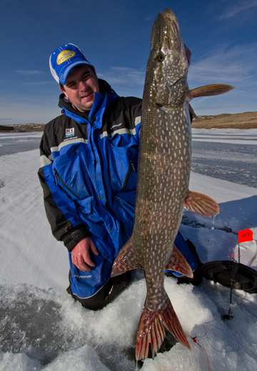 Mitchell films ice fishing segment at Fort Peck | Local News Stories | sidneyherald.com