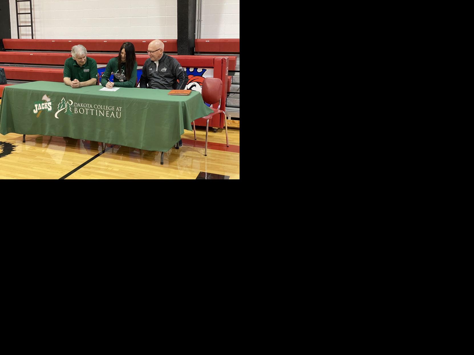 R&L girls basketball player signs with Dakota College at Bottineau