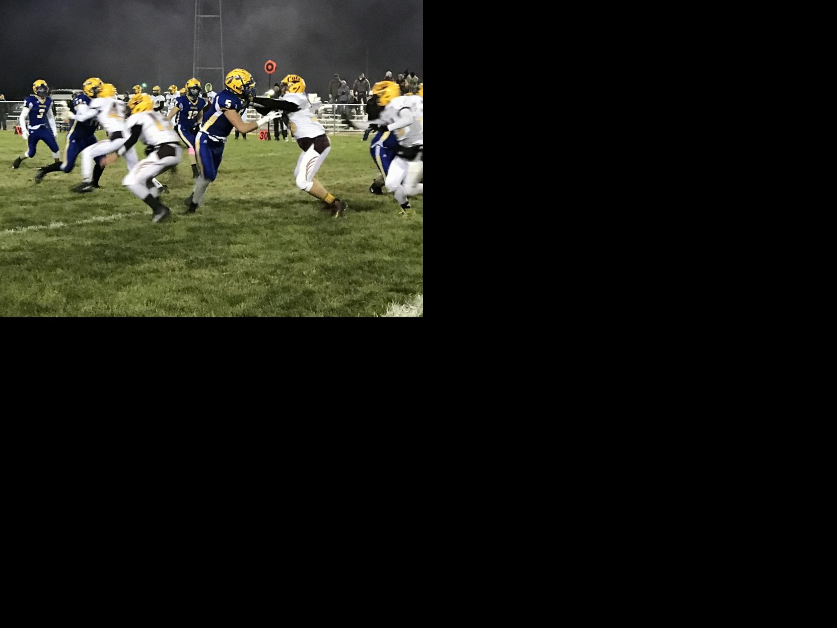 Fairview football maintains undefeated record in dominating fashion